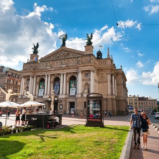 Логотип @lviv1ife - Львовская жизнь
