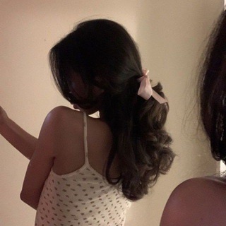 Логотип @lykkfind - 𝖾𝗌𝗌𝖾𝗇𝖼𝖾 / находки wb