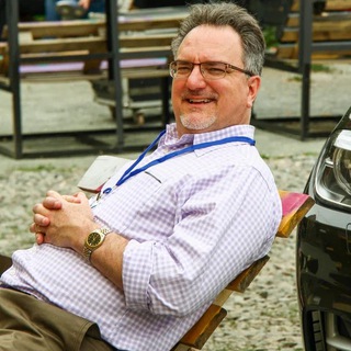 Логотип @lylesrealtalk - Реальный разговор с Лайлом