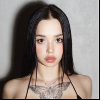 Логотип @lyna_tytz - Луна Ком