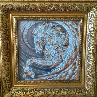 Логотип @lyubarukodelnica - творческий дух - бисер, хрусталь, ленты