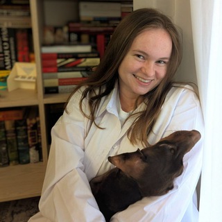 Логотип @lyubiteknigi_vera - Любите книги!