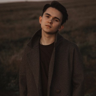 Логотип @lzzzrcv - ииилазарев