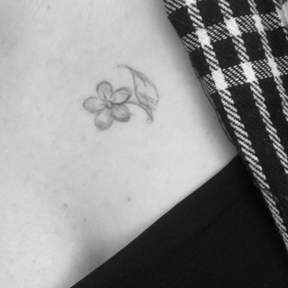 Логотип @m12356789012 - love🤍