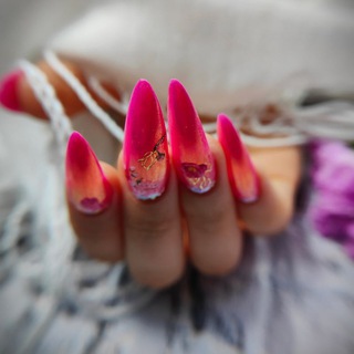 Логотип @m_averi - Аверина Яна (Маникюр AVERI)