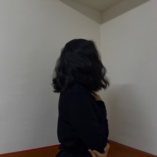 Логотип @maddiemii - 𝓶𝓪𝓭𝓭𝓲𝓮𝓶𝓲𝓲