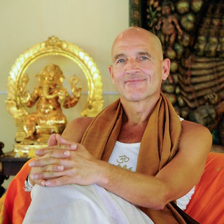 Логотип @madhukar_russia - Мастер Мадукар