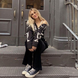 Логотип @madimonroe333 - 𝑀𝐴𝐷𝐼 𝑀𝑂𝑁𝑅𝑂𝐸