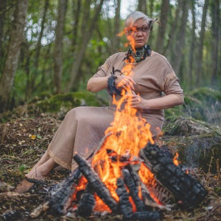 Логотип @madinashaman - Сила внутри тебя