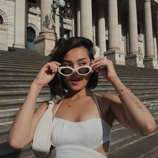 Логотип @madsreacts - it’s mad out there