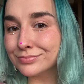 Логотип @madwomen - Очень надо жить изо всех сил