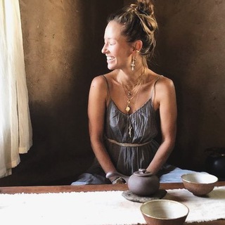 Логотип @mag_reviews_viola - Отзывы о маге Виолетте ❤️