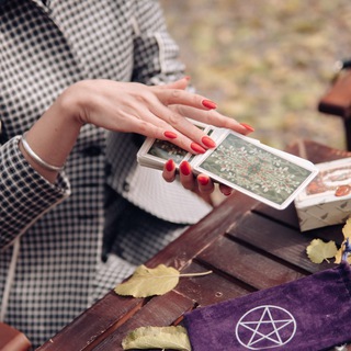 Логотип @magic_tarot_runes_zhanna - Magic_tarot_runes