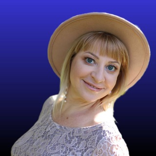 Логотип @maglora - Maglora. Таро. Магия. Руны