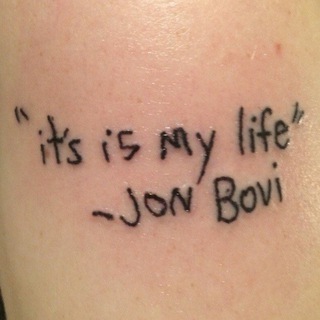 Логотип @mainstreamvramochke - мейнстрим в рамочке