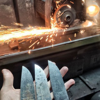 Логотип @maivillagelife - Ножевой обозреватель✊