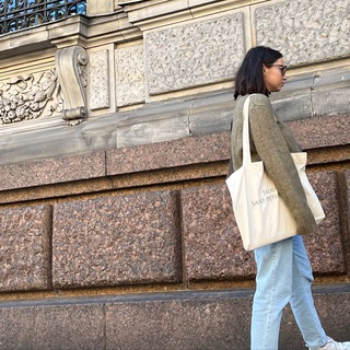 Логотип @majackiee - Инглиш Тичерз 🇺🇸