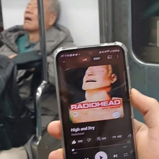 Логотип @making_money_on_the_internet - секта олегов