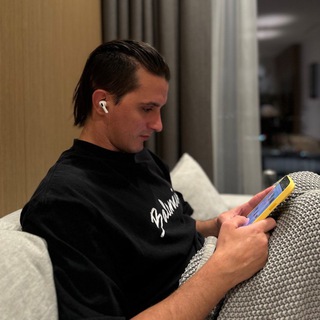 Логотип @maksimlukianov - Максим Лукьянов