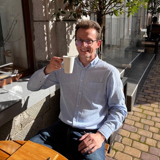 Логотип @maksimsommelier - Maksim Sommelier