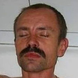 Логотип @maksimzarya1 - Привет, меня зовут Максим