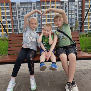 Логотип @malenkie_radosti_bs - Маленькие радости большой семьи