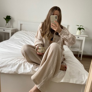 Логотип @malfee_tg - Вика / уютный островочек☕️