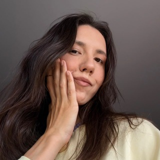 Логотип @malinkablogg - malinka.blogg • контент/блогинг