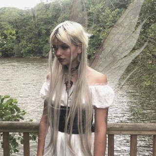 Логотип @malviyaa - мальвия