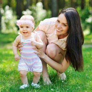 Логотип @mama_znae - Мама знает Москва