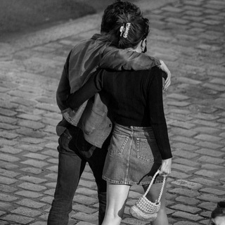 Логотип @mamaprotivv - jamón