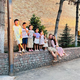 Логотип @mamayanatsoy - Мама Яна Цой♥️