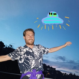 Логотип @mamirrick - MamirRick