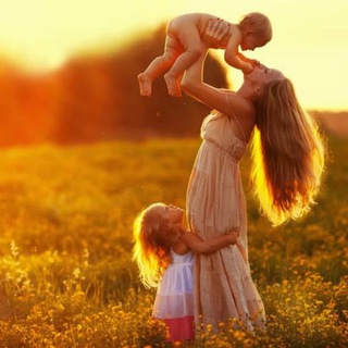 Логотип @mammoscow - Мамы Москвы