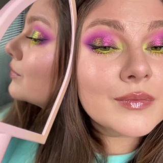 Логотип @maniacmakeup - Маньякияжный бложик VasGr