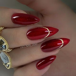 Логотип @manikyurnye_idei - Топовый маникюр 2025 - модные тенденции