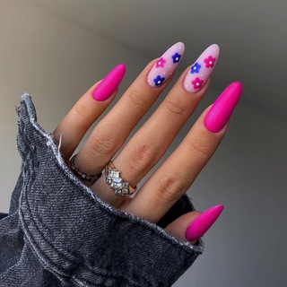 Логотип @manikyurs - МАНИКЮР ПЕДИКЮР ДИЗАЙНЫ НОГТЕЙ