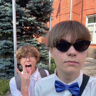 Логотип @manoftheyearrr - 6 палец NLE Choppa🦄