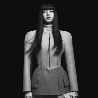 Логотип @manolisam - ManobaLisa