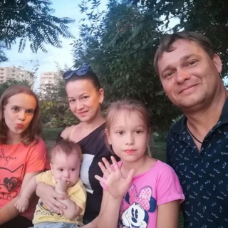 Логотип @mansyika - Хэпи хаус