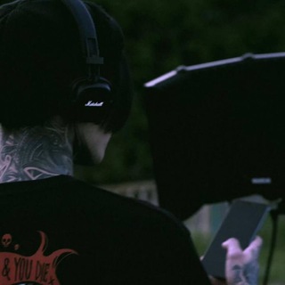 Логотип @mantra366o - DM CHAT