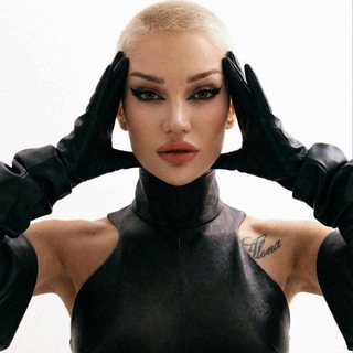 Логотип @manttikaa - Мантика