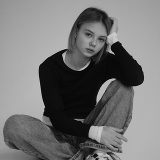 Логотип @manyabramovaa - manyabramova