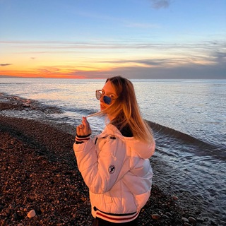 Логотип @manymoneythought - Travel with KSUCHAA. GO