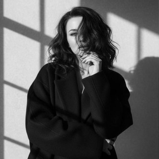 Логотип @mari_kapri - mari_byhunova_🖤