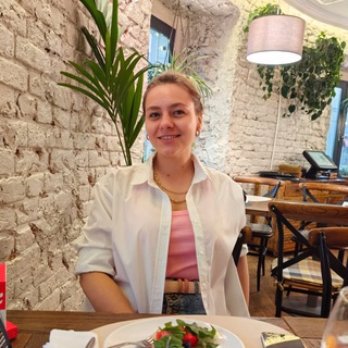 Логотип @mariaglushko_life - 𝐌𝐀𝐑𝐈𝐀 𝐆𝐋𝐔𝐒𝐇𝐊𝐎