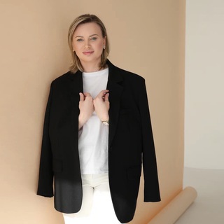 Логотип @marianeivirt - Байер Мария Нейвирт