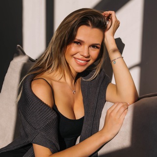 Логотип @marikabakumova - Marika Abakumova