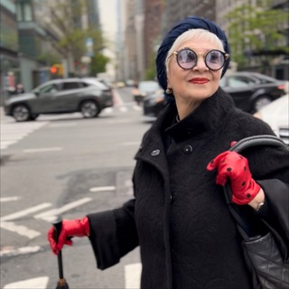 Логотип @marinakovalyov - Marina_Kovalyov