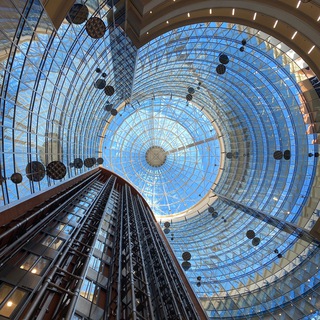 Логотип @marinmotion - Третья планета от Солнца